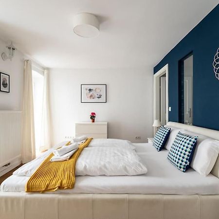 Cozy 1Br Duplex Near Center By Hm Appartement Wenen Buitenkant foto