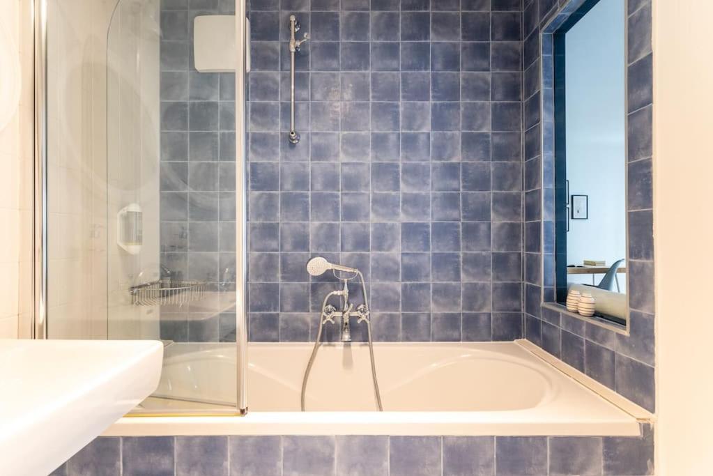 Cozy 1Br Duplex Near Center By Hm Appartement Wenen Buitenkant foto